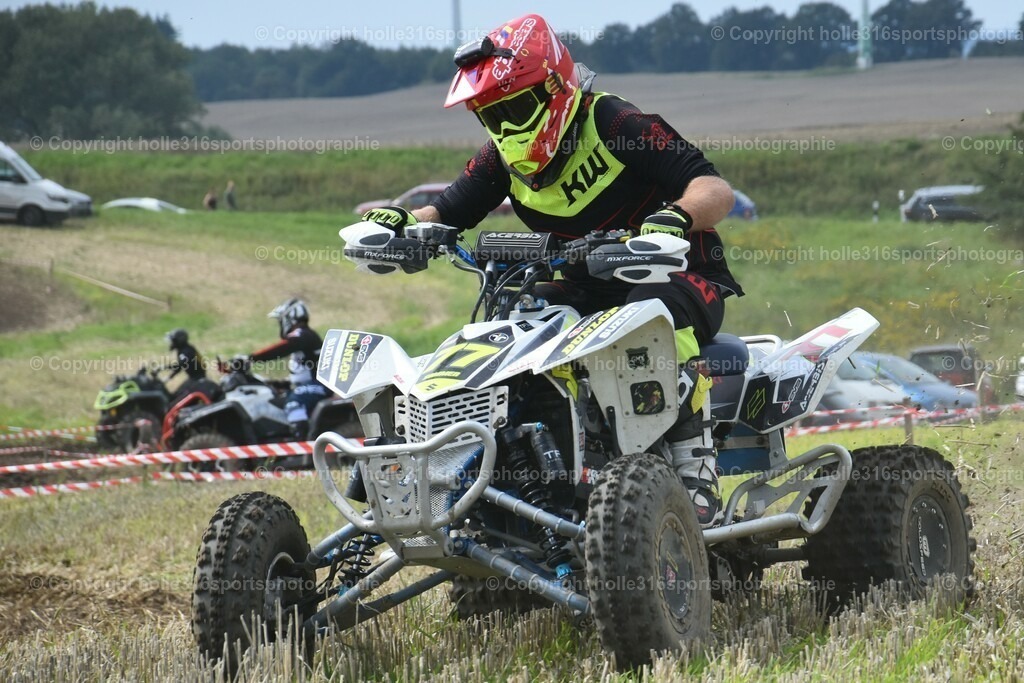 DSC_0458 (2) | Sportfotografie , Motorsport, Motoross, Reitsport, Mointainbike, Enduro,
Landschaft , Outdoor, Eventfotografie, Landschaft, Bilder online bestellen - Realisiert mit Pictrs.com