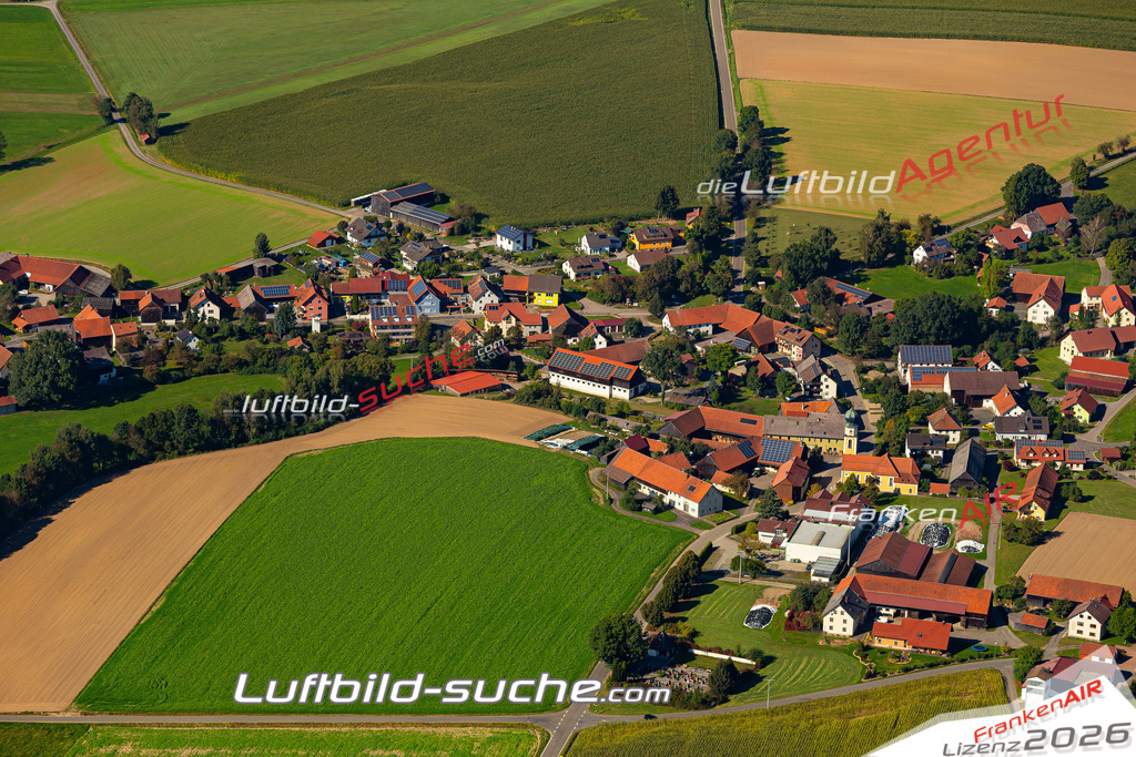 Aktuelles Luftbild von Muschenried Winklarn Kauf mit Lizenz / Bildrechten möglich- Die Luftaufnahme wurde 2021 mittels UL-Flugzeug erstellt ( keine Drohne ) - hochauflösende Kamera-Systeme von  Canon -Beste Qualität - Für grossformatige Ausdrucke geeignet. Die Geschenkidee !