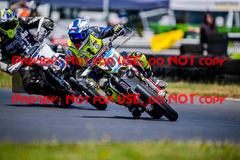 MaZZes_FotoMatrix_220703_1742 | S4