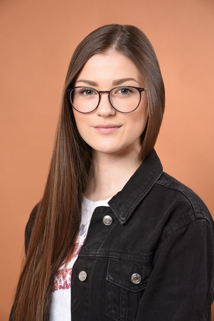 Schule-Beispielfotos (22) | DEIN SCHULFOTOGRAF IN DEINER REGION✔   BESTE PLANUNG✔   HOCHQUALITATIVE FOTOS✔   SERVICE✔   ONLINESHOP✔   SCHÜLERAUSWEISE✔   KOLLEGIUM FOTOS✔ 