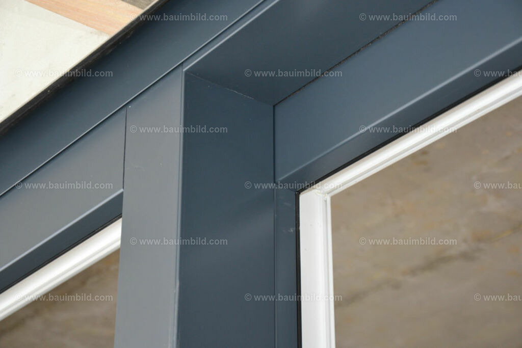 bib-lg14-fenster-0057 | Nach LV-Leistungsgruppen sortierte Detailfotos über den Bau eines Hauses. Alle Hausbau-Bilder direkt vom Urheber und Autor der Website Haus-Selber-Bauen.com
