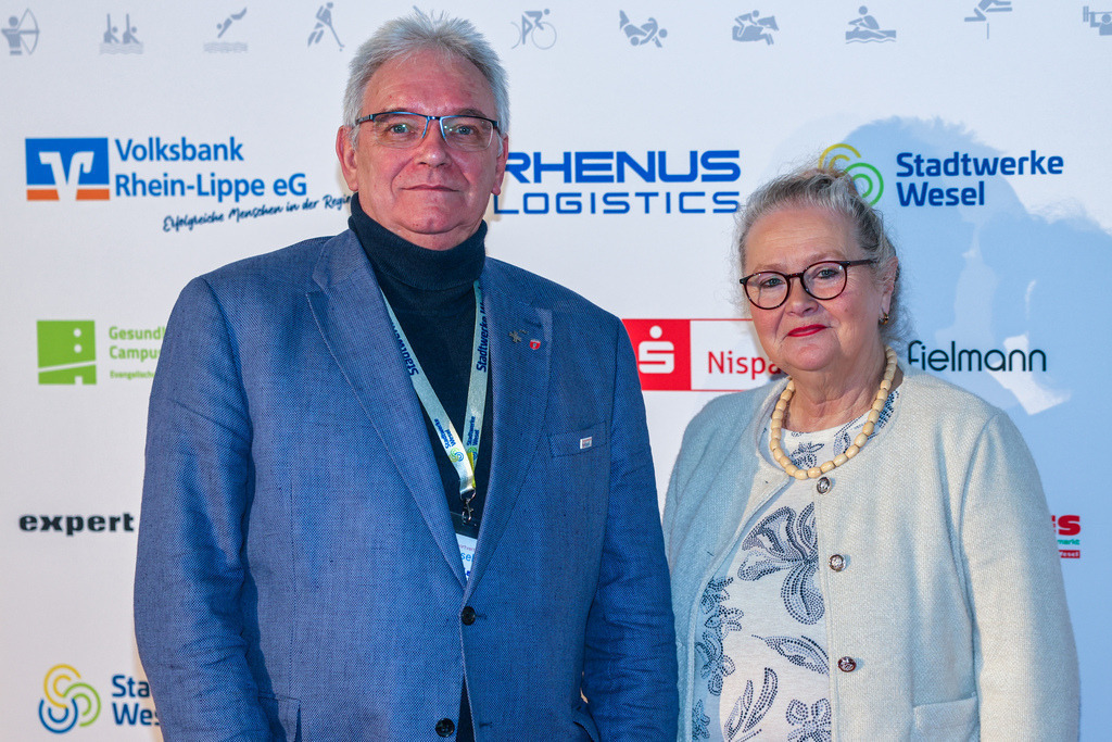 top-top.de250214-007 | Die 3. Weseler SportNacht, die große Sportgala mit Ehrungen der Weseler Sportler des Jahres 2024 findet am Freitag, den 14.02.2025 im Festzelt an der Rheinpromenade statt.Foto: Erwin Pottgiesser