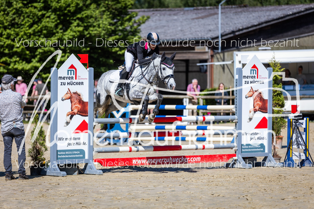 Donop24-A2Spr-183 | MomenTaufnahmen Pferdesportfotos