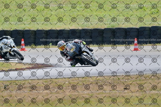 25bt04-1419 | markuskiefer.com - Realisiert mit Pictrs.com