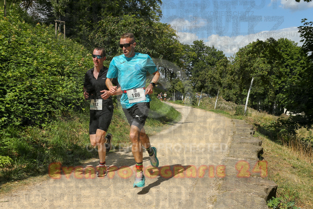 250824_1245_EX1_0429 | Sportfotografie im Rhein-Sieg Kreis, Köln, Bonn, NRW, Rheinland Pfalz, Hessen, etc. Unser Tätigkeitsfeld umfasst den Laufsport vom Volkslauf über den Marathon, Duathlon, Triathon bis zum Ultralauf wie Kölnpfad Ultra oder Schindertrail.