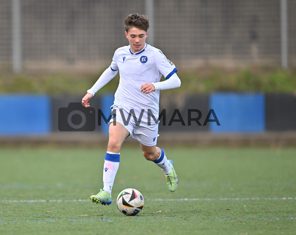 Fussball I Herren I Saison 2025-2026 I Bundesliga I 6. Spieltag I Eintracht Frankfurt - FC Bayern München  | MWMARA - Realisiert mit Pictrs.com