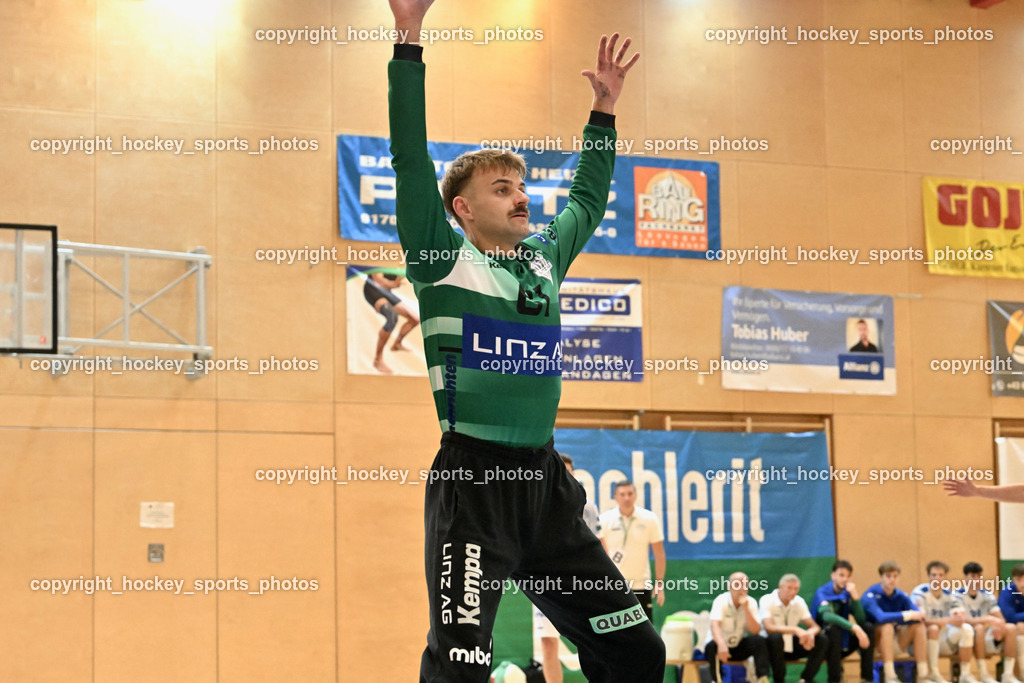 SC Ferlach vs. HC Linz AG 11.10.2023 | #61 KAIPER Florian HC LINZ, SC Ferlach vs. HC Linz AG 11.10.2023, SC Ferlach vs. HC Linz AG am 11.10.2023 in Ferlach (Ballspielhalle Ferlach), Austria, (Photo by Bernd Stefan)