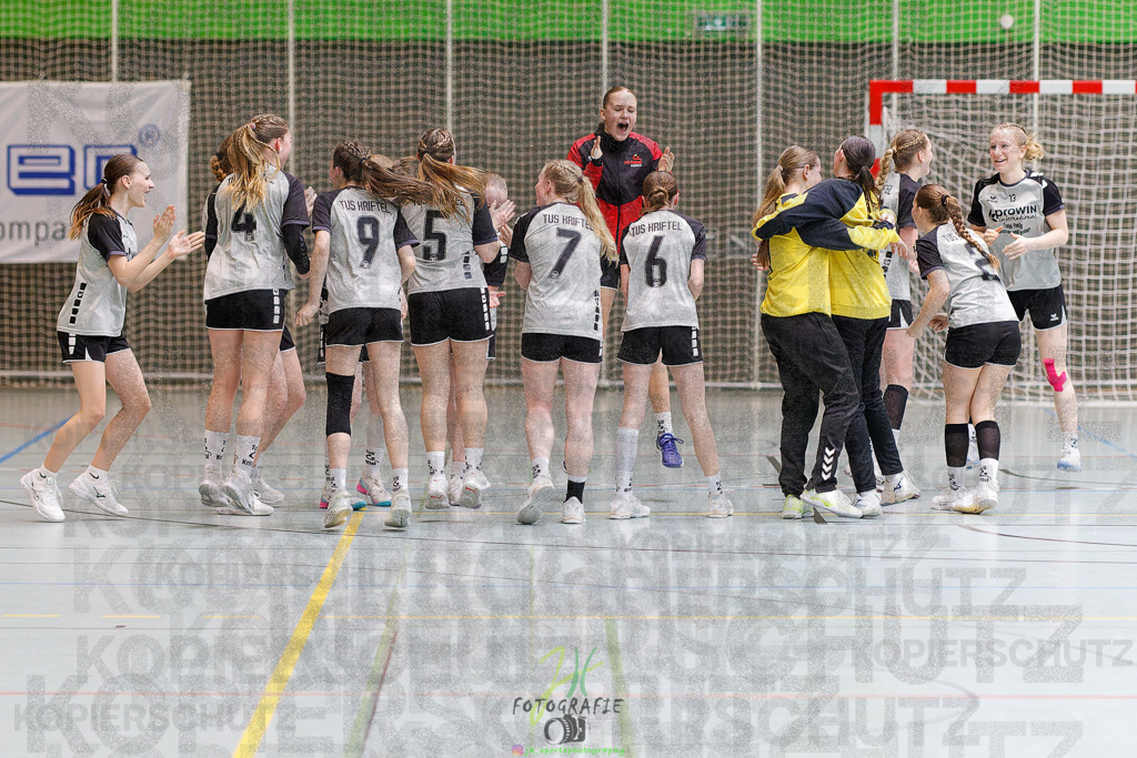 Hessenmeisterschaft wJC - Spiel um Platz 3; TuS Kriftel - SG Schenklengsfeld | Hessenmeisterschaft wJC - Spiel um Platz 3; TuS Kriftel - SG Schenklengsfeld am 22.03.2025 in Biedenkopf (Sporthalle Lahntalschule)Photo © 2025 - Jörg Heinrich - Realisiert mit Pictrs.com