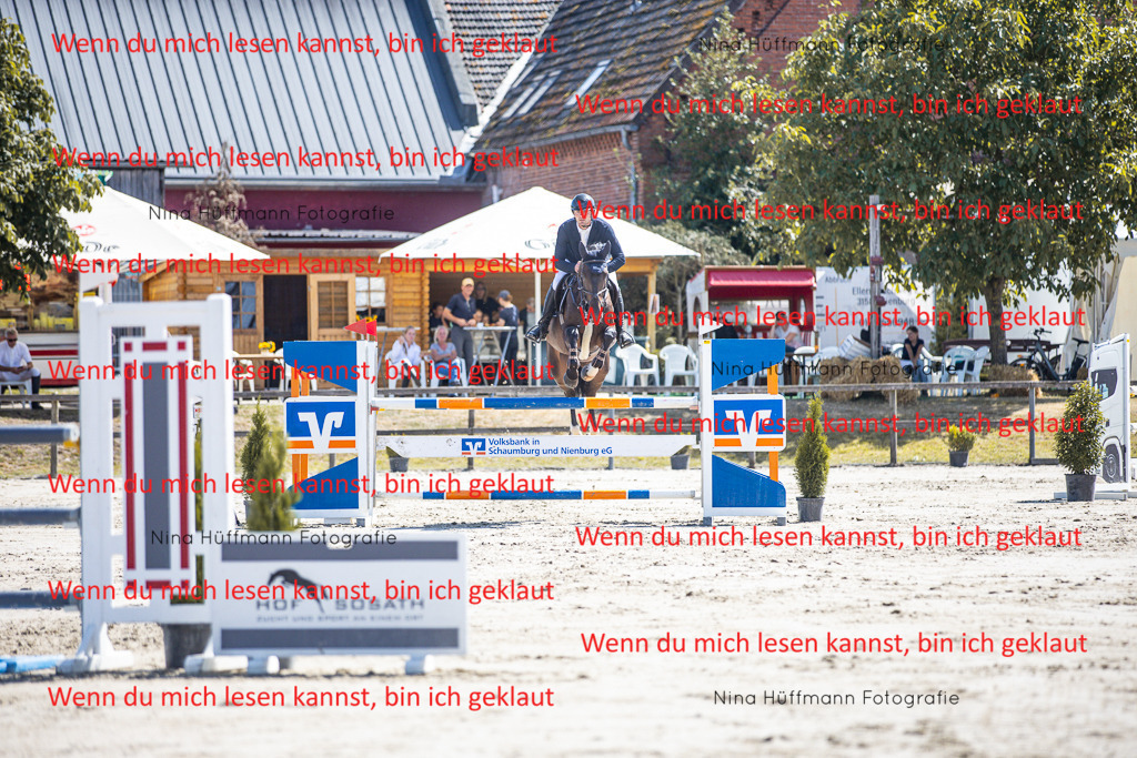 BK1A6301 | Turnierbilder Turnierfotos Nina Hüffmann Turnierfotografie Pferdefotografie Tierzeichnung Haustierzeichnung Pferdezeichnung Hundezeichnung Videograf  - Realisiert mit Pictrs.com