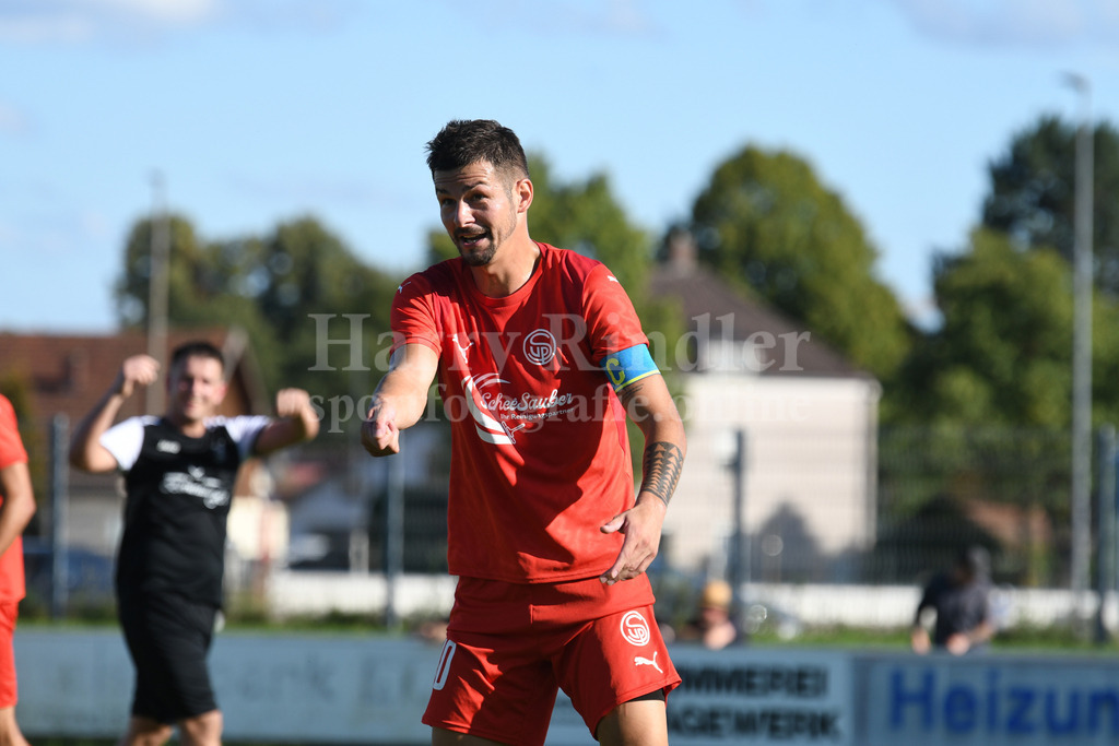 SpVgg Plattling : SpVgg GW Deggendorf | Alexandru Ciucur (SpVgg Plattling) - Realisiert mit Pictrs.com
