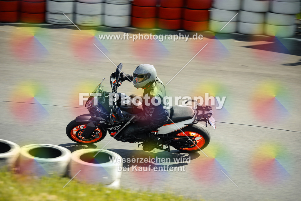 OBK_Mai_Volker_Adam-10634 | Hier findet Ihr Bilder von Touristenfahrten auf der Nürburgring Nordschleife oder von anderen Veranstaltungen die ich besucht habe. Viel Spass beim Durch Schauen 