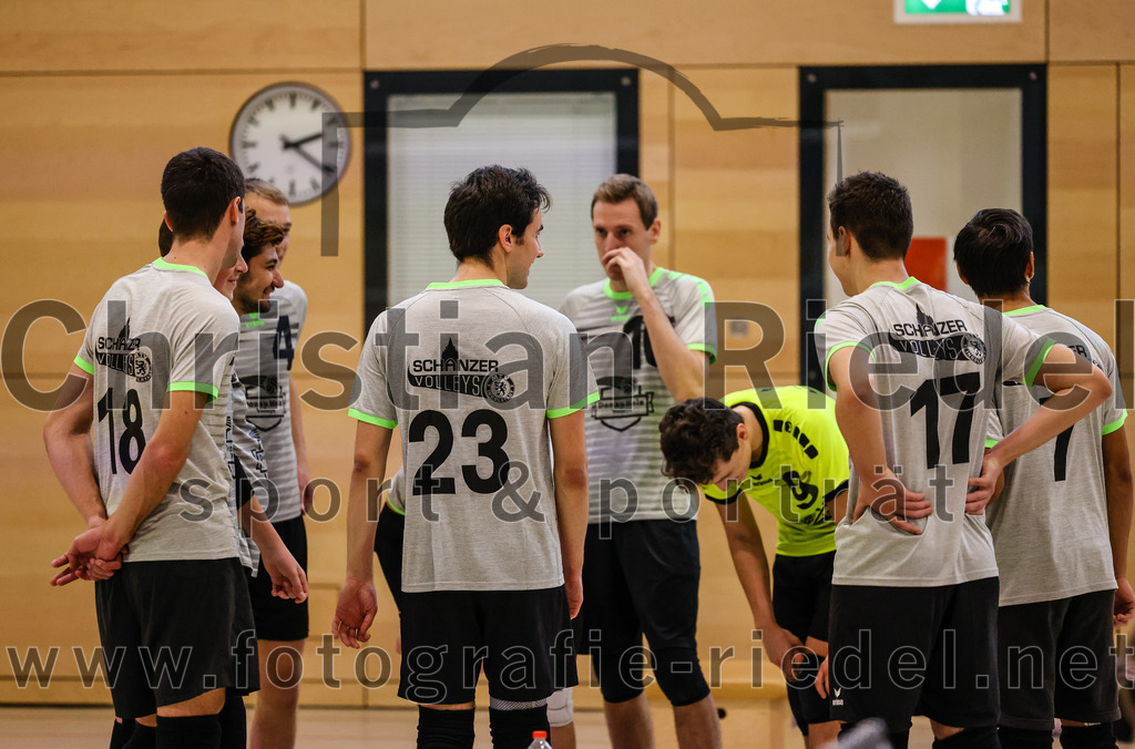 2021-11-27_040_TuS_Oberding_II_gegen_MTV_1881_Ingolstadt_III | Oberding, Deutschland, 27.11.2021:
Volleyball, Kreisliga 2021 / 2022, 5. Spieltag, TuS Oberding II gegen MTV 1881 Ingolstadt III, Endergebnis: 3:2

Foto: Christian Riedel / fotografie-riedel.net