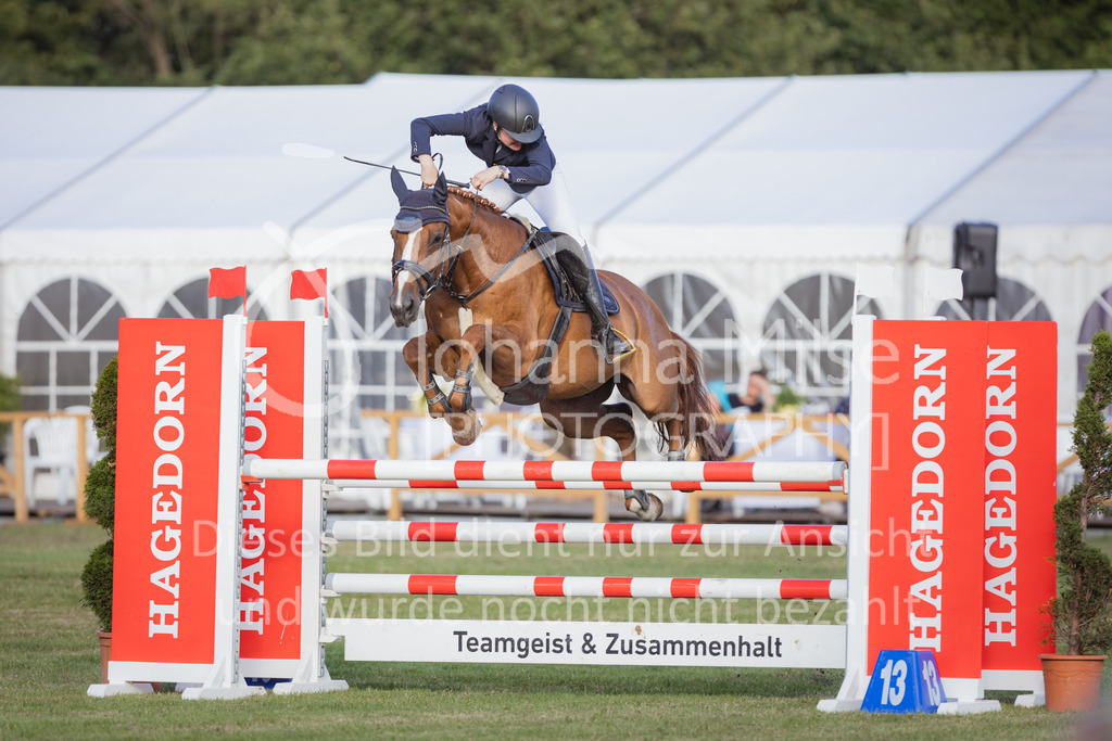 220715_LC_HeinzelmaennchenCup-735 | Deine schönsten Turniermomente als professionelle Fotos! Entdecke hochwertige Pferdesport-Fotografie im Online-Shop. Jetzt Fotos finden & bestellen!