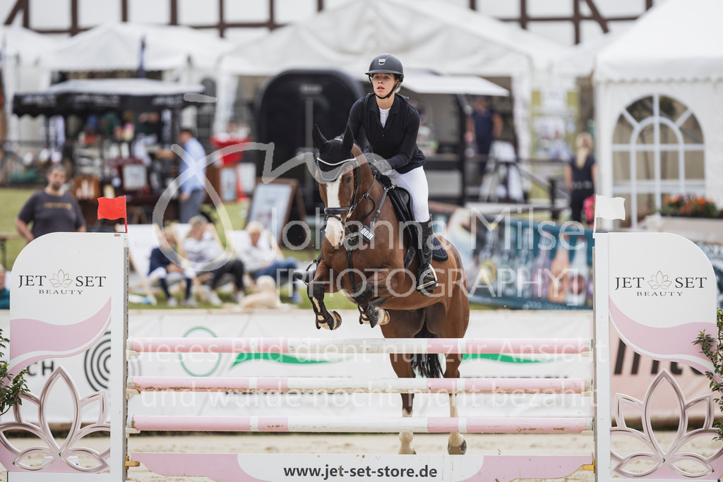 250710_BHO_Stil-L-1-117 | Deine schönsten Turniermomente als professionelle Fotos! Entdecke hochwertige Pferdesport-Fotografie im Online-Shop. Jetzt Fotos finden & bestellen!