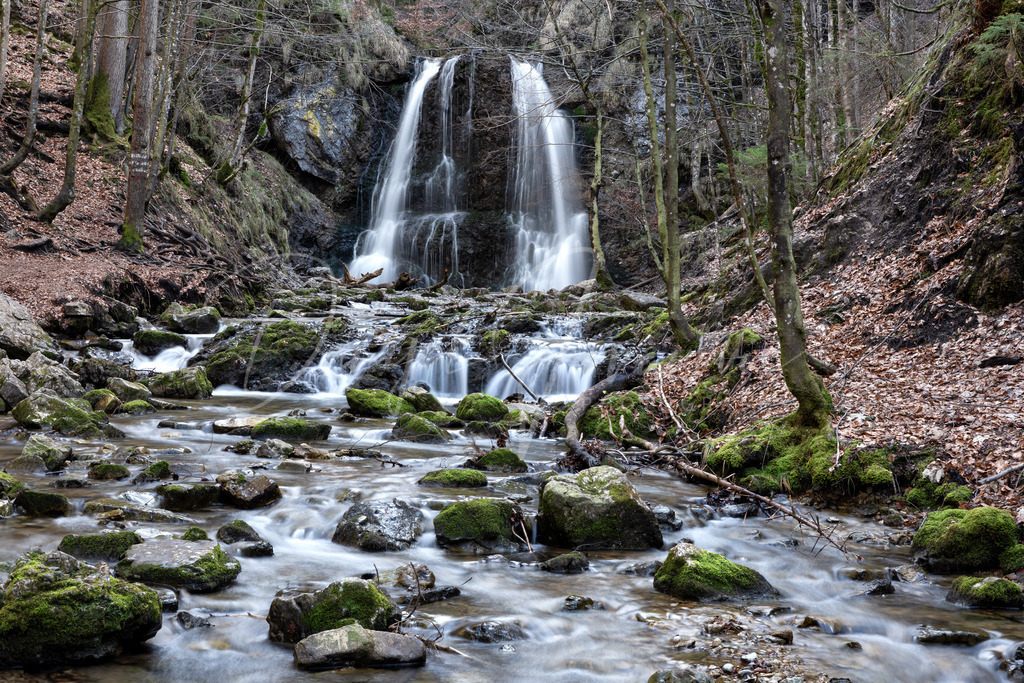 Josefsthaler Wasserfall | Der schöne Wasserfall in Schliersee