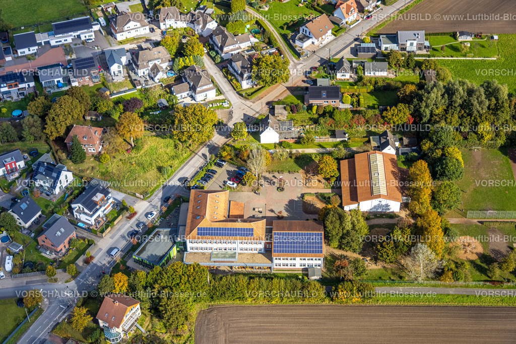 Hamm241008032 | Luftbild, Schule im Grünen Winkel, Grundschule an der Brandheide, Solardach, Uentrop, Hamm, Ruhrgebiet, Nordrhein-Westfalen, Deutschland