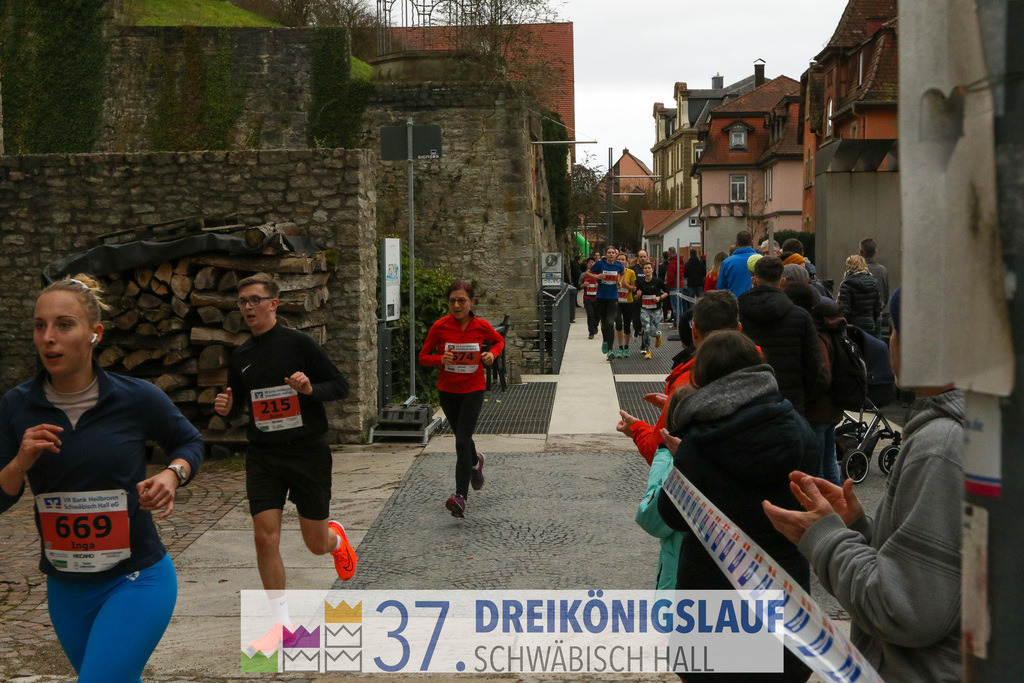 VR Bank Hauptlauf 10000m | 3 Koenigslauf 2023 - Realisiert mit Pictrs.com