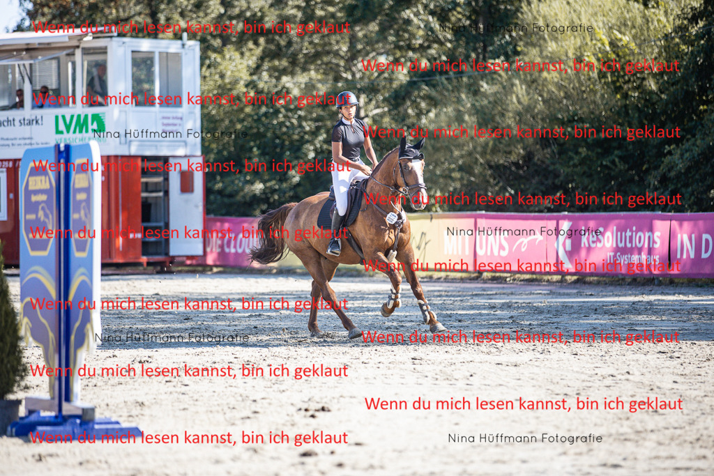 BK1A7326 | Turnierbilder Turnierfotos Nina Hüffmann Turnierfotografie Pferdefotografie Tierzeichnung Haustierzeichnung Pferdezeichnung Hundezeichnung Videograf  - Realisiert mit Pictrs.com