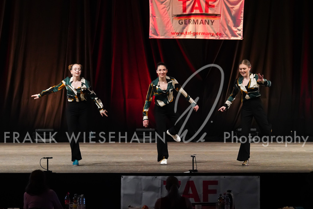 FW702300 | FRANK WIESEHAHN MEDIA - Realisiert mit Pictrs.com