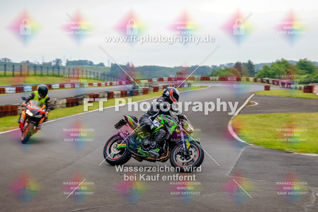 OBK-5384 | Hier findet Ihr Bilder von Touristenfahrten auf der Nürburgring Nordschleife oder von anderen Veranstaltungen die ich besucht habe. Viel Spass beim Durch Schauen 