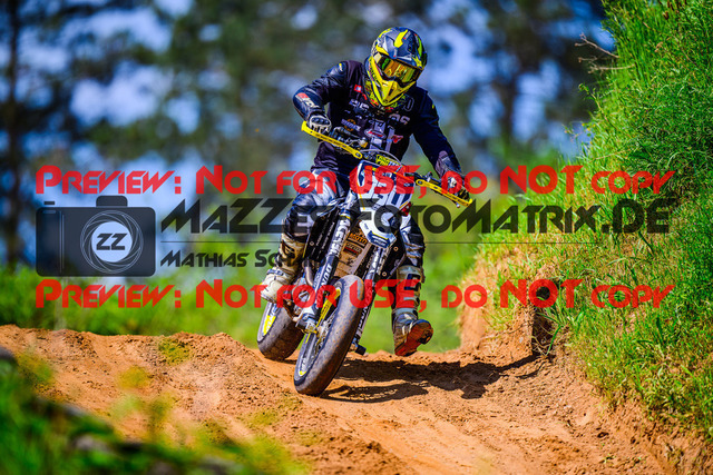 MaZZes_FotoMatrix_240512_6007705_0022 | UE40