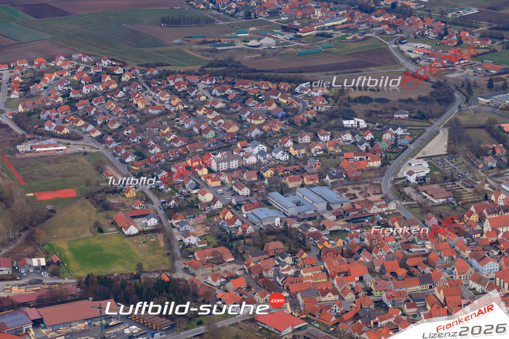 Das Luftbild der Stadt Stadtlauringen wurde 2018 vom Flugzeug heraus erstellt (keine Drohne) Aufnahmehöhe ca.400 Meter- hohe Auflösung für beste Druck-Qualität
