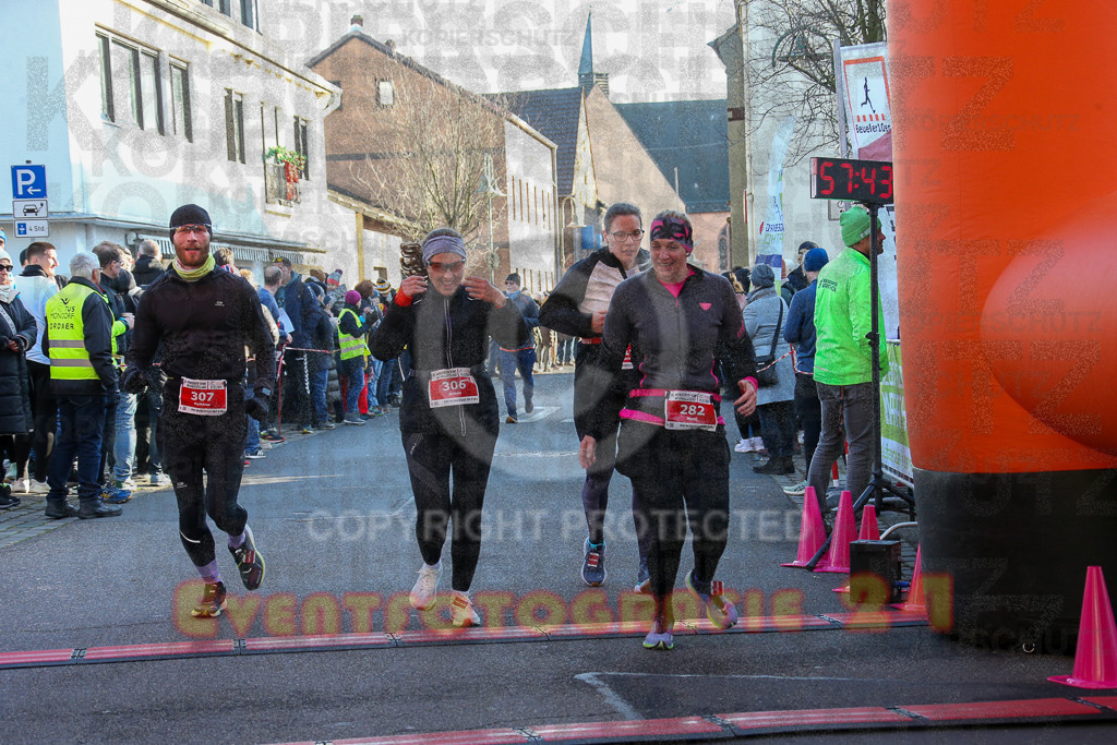 241201_1233_EX1_2694 | Sportfotografie im Rhein-Sieg Kreis, Köln, Bonn, NRW, Rheinland Pfalz, Hessen, etc. Unser Tätigkeitsfeld umfasst den Laufsport vom Volkslauf über den Marathon, Duathlon, Triathon bis zum Ultralauf wie Kölnpfad Ultra oder Schindertrail.
