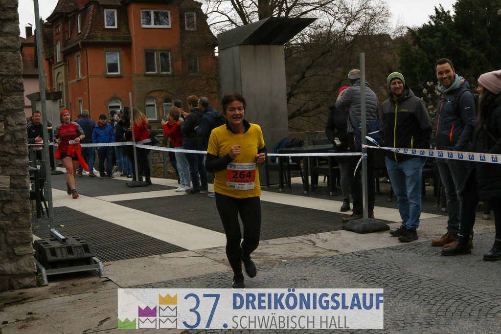 VR Bank Hauptlauf 10000m | 3 Koenigslauf 2023 - Realisiert mit Pictrs.com