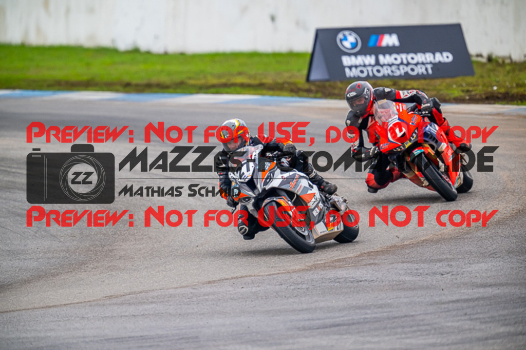 MaZZes_FotoMatrix_220925_6405 | IDM1000