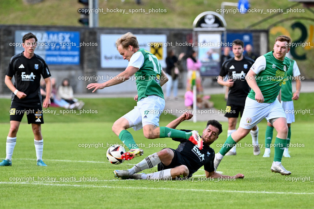WSG Radenthein vs. URC Thal Assling | #14 Fabian Kurt Feichter WSG Radenthein, #8 Patrick Hainzer URC Thal Assling, #17 Manuel Josef Ambrosch WSG Radenthein, WSG Radenthein vs. URC Thal Assling, WSG Radenthein vs. URC Thal Assling am 30.05.2025 in Radenthein (Sportplatz Radenthein), Austria, (Photo by Bernd Stefan)