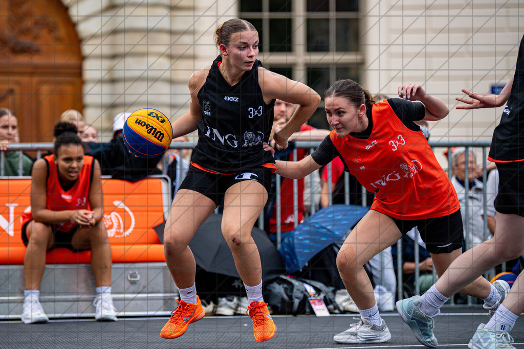 DIE FINALS 2025 | Dt. Meisterschaft 3x3 U18w | Team allfrisch JuniorPanters (black) vs. Dream Team (orange) //  01.08.25: DIE FINALS 2025 | Dt. Meisterschaft 3x3 U18w / Dresden / Deutschland  //   CREDIT:www.bullenfotos.de, Martin König, Hörner Weg 40, D-49078 Osnabrück, +4917663732967 // Nutzung und Weitergabe nur zu den vereinbarten Zwecken. Presseanfragen an Ersteller. Alle Rechte beim Ersteller. Honorierung nach MFM. - Realisiert mit Pictrs.com
