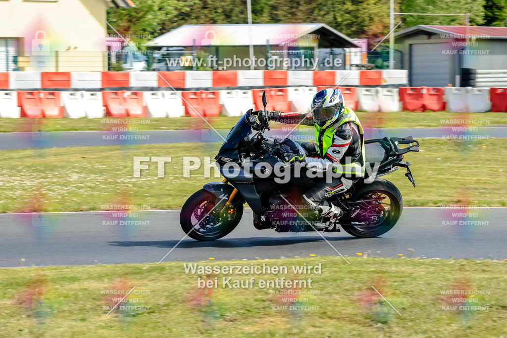 _OTO1757 | Hier findet Ihr Bilder von Touristenfahrten auf der Nürburgring Nordschleife oder von anderen Veranstaltungen die ich besucht habe. Viel Spass beim Durch Schauen 