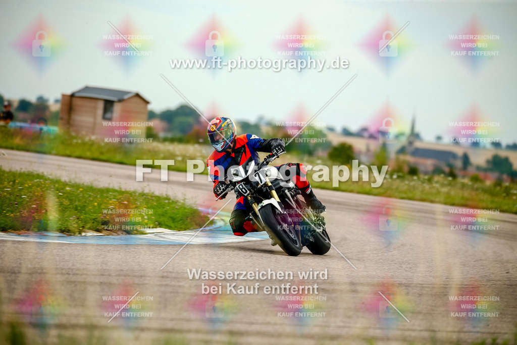 Chambley Juli-2314 | Hier findet Ihr Bilder von Touristenfahrten auf der Nürburgring Nordschleife oder von anderen Veranstaltungen die ich besucht habe. Viel Spass beim Durch Schauen 