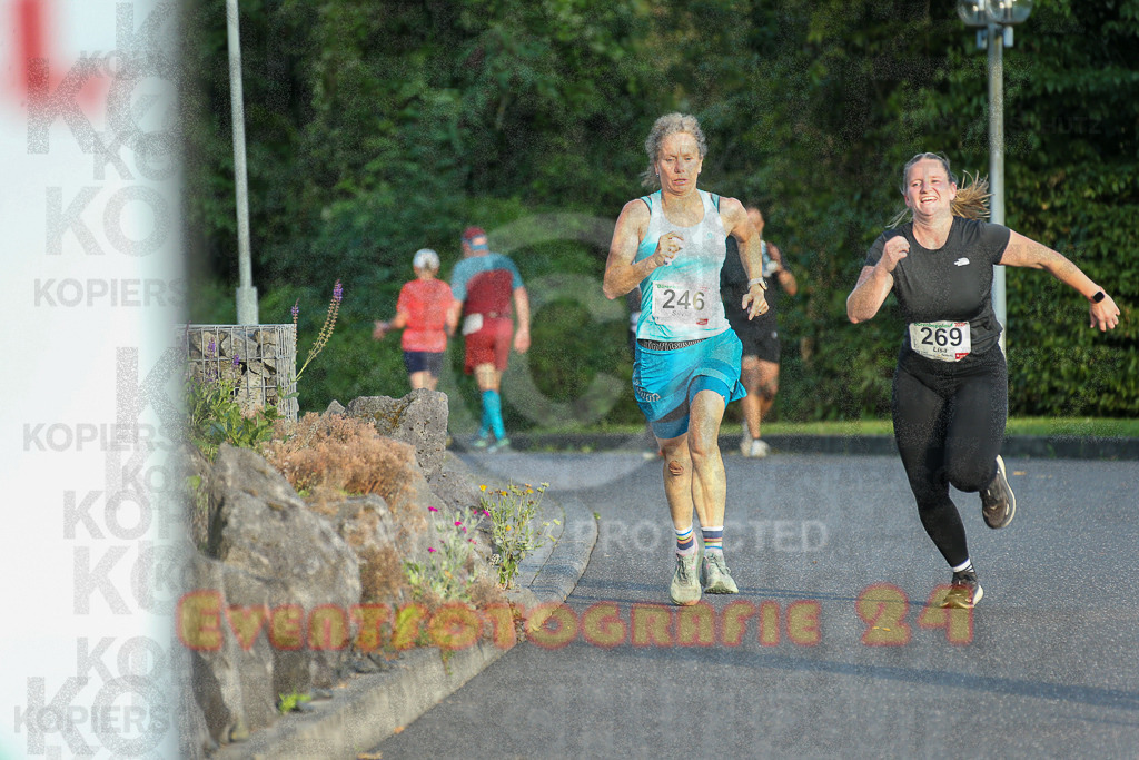250801_1941_EX1_8389 | Sportfotografie im Rhein-Sieg Kreis, Köln, Bonn, NRW, Rheinland Pfalz, Hessen, etc. Unser Tätigkeitsfeld umfasst den Laufsport vom Volkslauf über den Marathon, Duathlon, Triathon bis zum Ultralauf wie Kölnpfad Ultra oder Schindertrail.