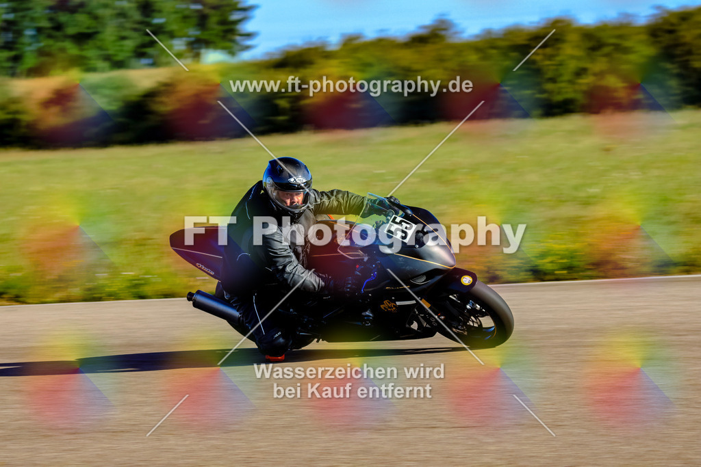 055-1371 | Hier findet Ihr Bilder von Touristenfahrten auf der Nürburgring Nordschleife oder von anderen Veranstaltungen die ich besucht habe. Viel Spass beim Durch Schauen 