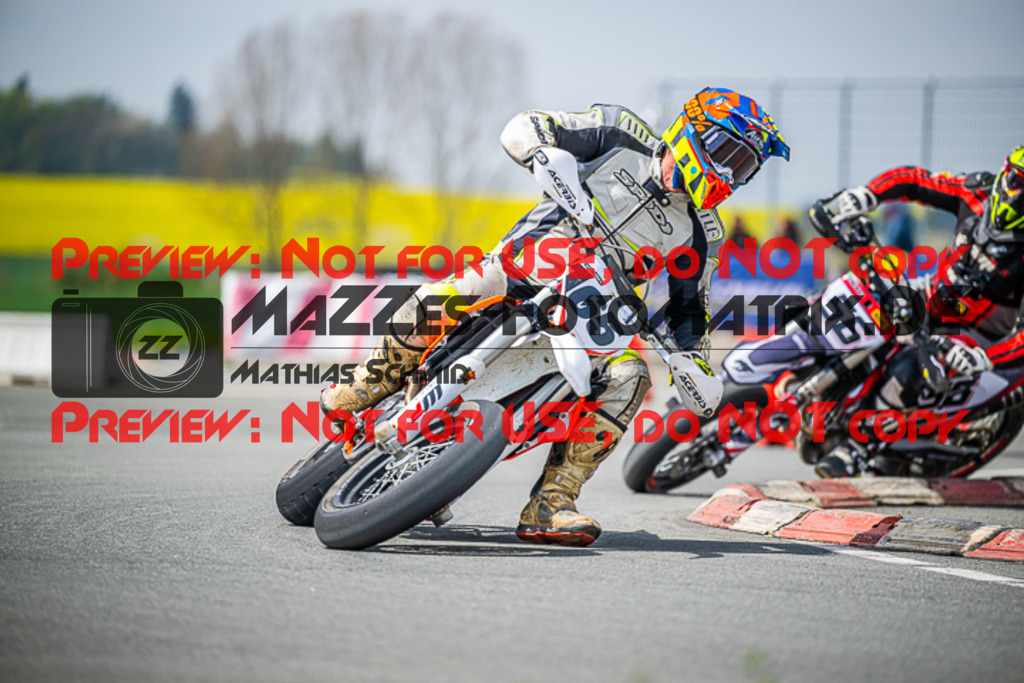 MaZZes_FotoMatrix_230507_9587 | UE40