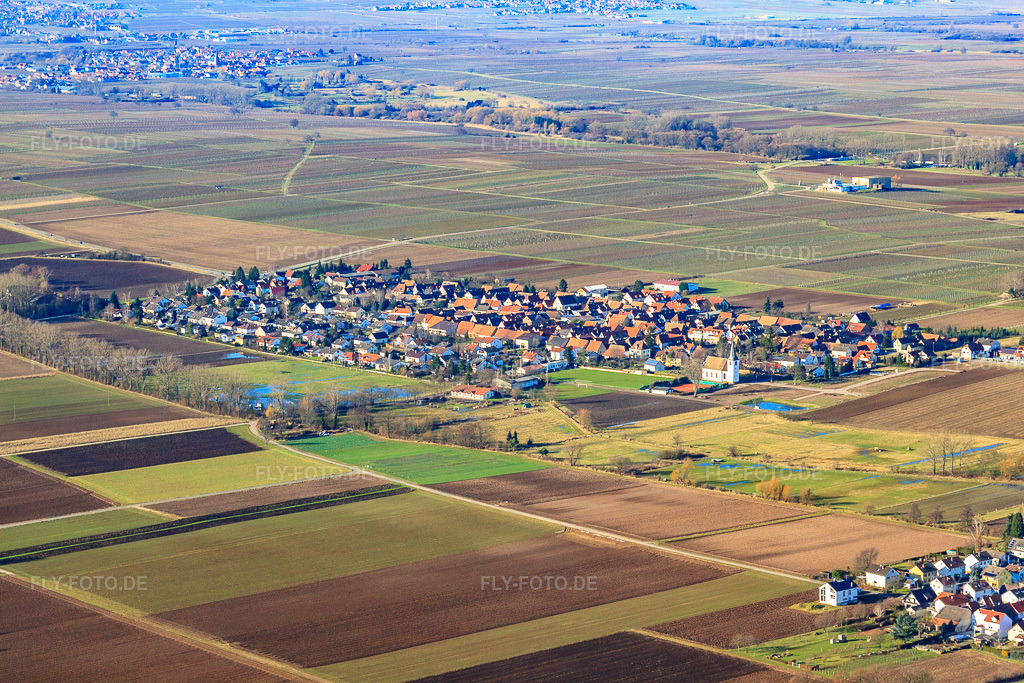 Luftbild: Dorfansicht von Südosten in Altdorf im Bundesland Rheinland-Pfalz in Deutschland. Foto: IMG_36962.jpg vom 16.01.2011 durch Werner Riehm/FLY-FOTO.de
