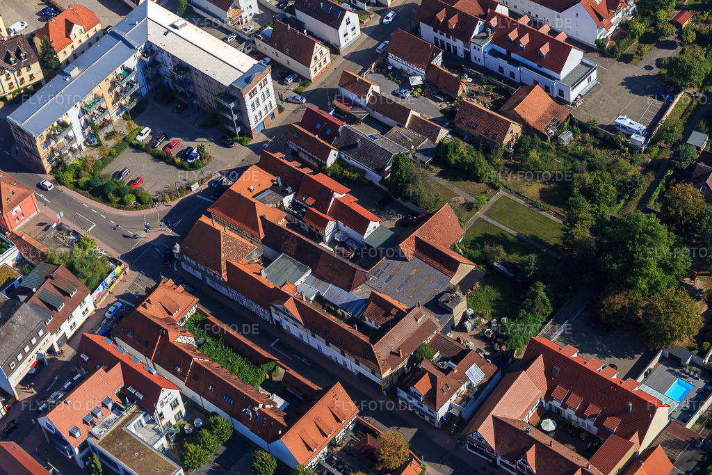 Luftbild: Weinstube beim Schnapser in Kandel im Bundesland Rheinland-Pfalz in Deutschland. Foto: IMG_094949.jpg vom 24.09.2016 durch Werner Riehm/FLY-FOTO.deWeinstube & Weinverkauf - Hans 