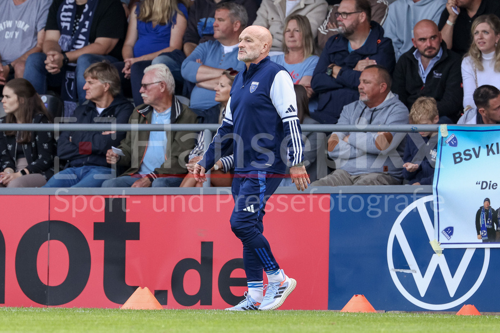 Fussball, Regionalliga Nord, BSV Kickers Emden - SV Meppen | Stefan Emmerling (Trainer, Cheftrainer, BSV Kickers Emden)