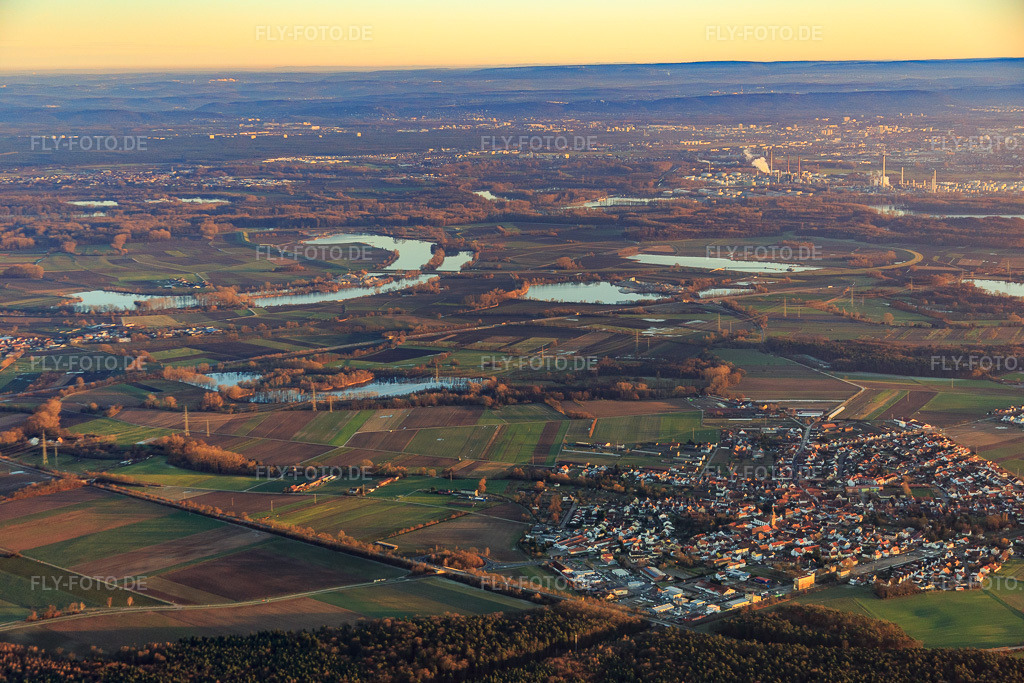 Luftbild: Stadtübersicht im Winter aus Nordwesten in Rheinzabern im Bundesland Rheinland-Pfalz in Deutschland. Foto: IMG_076606.jpg vom 05.01.2015 durch Werner Riehm/FLY-FOTO.de