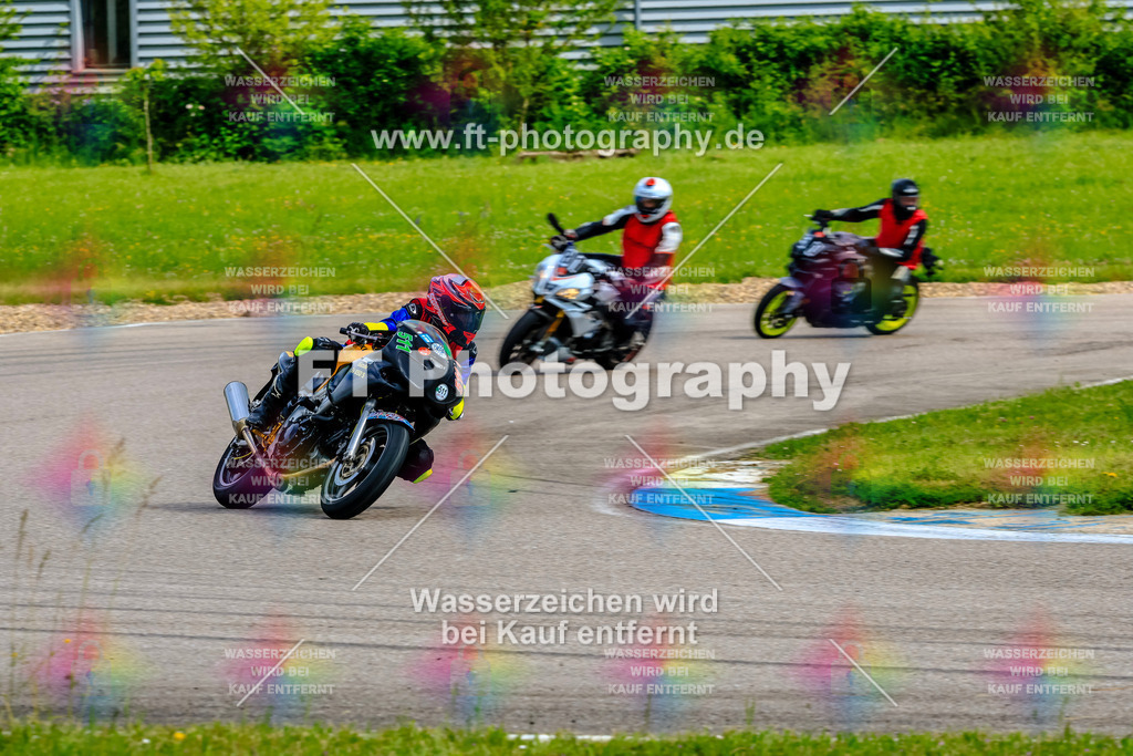 MotoTeam-8983 | Hier findet Ihr Bilder von Touristenfahrten auf der Nürburgring Nordschleife oder von anderen Veranstaltungen die ich besucht habe. Viel Spass beim Durch Schauen 