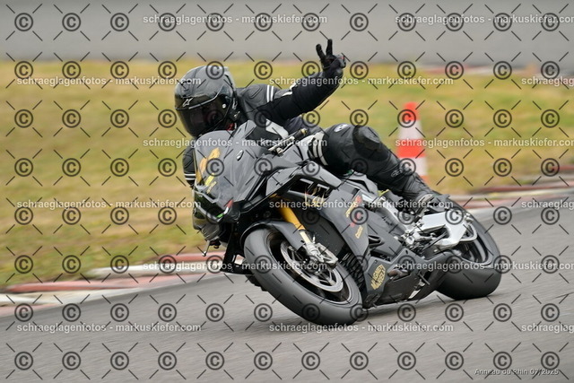 25bt05-1457 | markuskiefer.com - Realisiert mit Pictrs.com