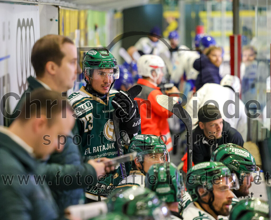 2025-09-26_140_TSV_Erding_gegen_SC_Riessersee | Erding, Deutschland, 26.09.2025:Eishockey, Oberliga Süd 2025 / 2026, 3. Spieltag, TSV Erding gegen SC Riessersee, Endergebnis: 3:5Lukas Gaus (Erding Gladiators, #23)Foto: Christian Riedel / fotografie-riedel.net