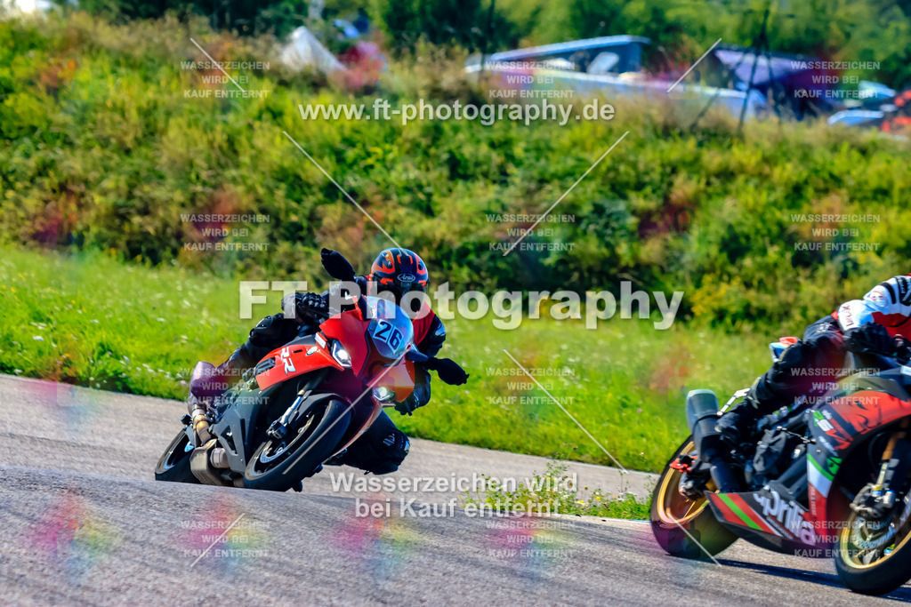 026-2392 | Hier findet Ihr Bilder von Touristenfahrten auf der Nürburgring Nordschleife oder von anderen Veranstaltungen die ich besucht habe. Viel Spass beim Durch Schauen 