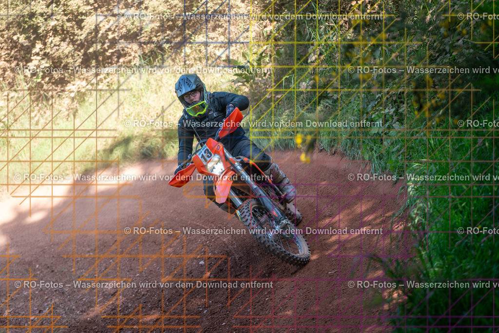 Wolfshausen 3 Lauf -893 | Sportfotografie von RO-Fotos: Motorsport, Motocross, Enduro, Laufveranstaltungen und Triathlon. Professionelle Fotos von Sportlern und Events. - Realisiert mit Pictrs.com
