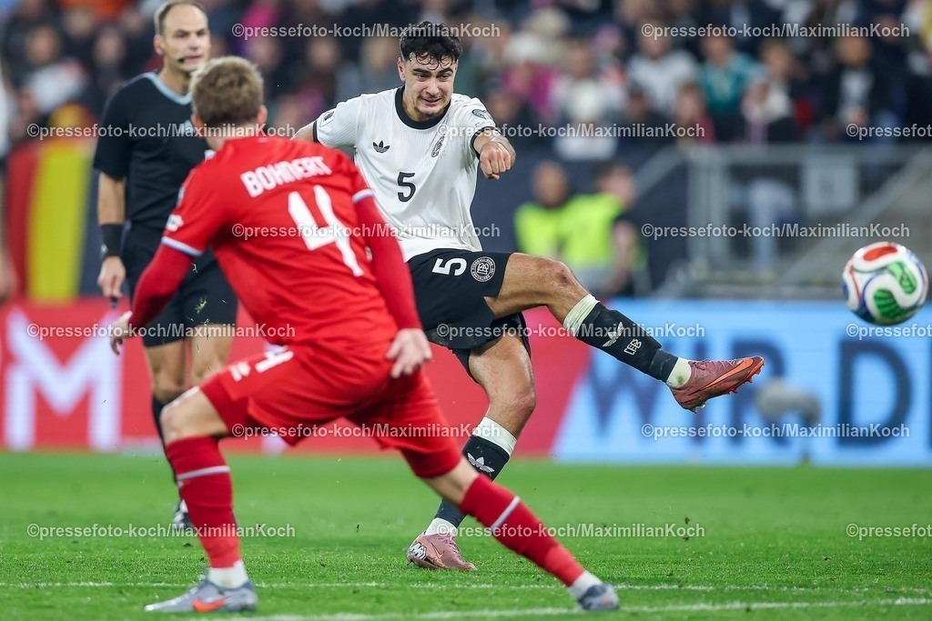 DFB10102502204 | 10.10.2025, Fußball, Länderspiel, Deutschland - Luxemburg, UEFA WM-Qualifikation, 2025/2026, Gruppe A, PreZero Arena in Sinsheim: Florian Bohnert (LUX #04) im Zweikampf gegen  Aleksandar Pavlovic (GER #05) DFB regulations prohibit any use of photographs as image sequences and or quasi-video.