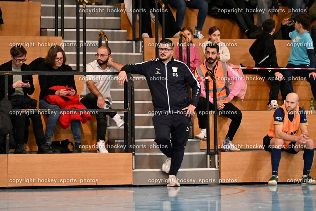 Carinthia Flamengo Futsal Club vs. Futsal Klagenfurt | Headcoach Futsal Klagenfurt Marko Petricevic, Carinthia Flamengo Futsal Club vs. Futsal Klagenfurt, Carinthia Flamengo Futsal Club vs. Futsal Klagenfurt am 01.12.2024 in Klagenfurt (Ballspielhalle Viktring), Austria, (Photo by Bernd Stefan)