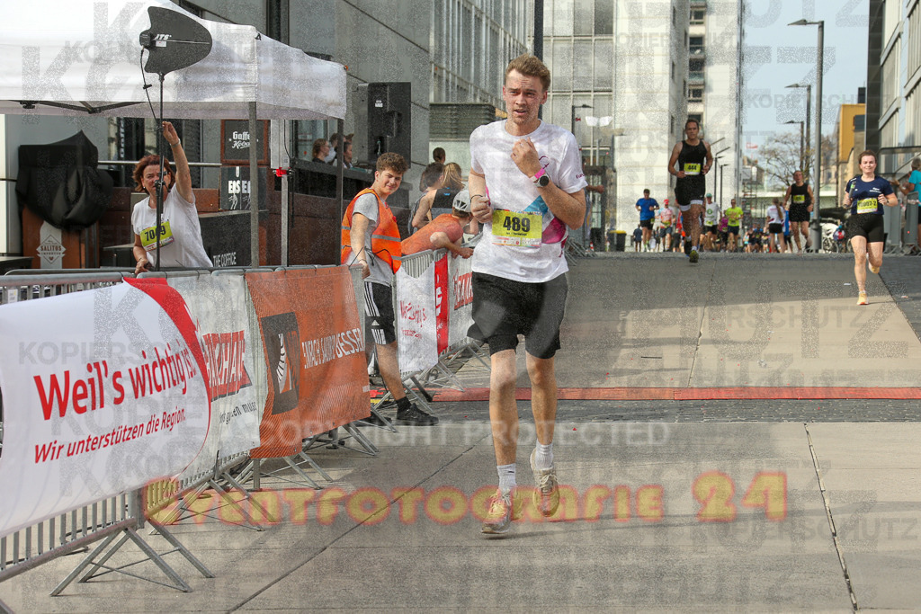 250920_1526_EX1_9440 | Sportfotografie im Rhein-Sieg Kreis, Köln, Bonn, NRW, Rheinland Pfalz, Hessen, etc. Unser Tätigkeitsfeld umfasst den Laufsport vom Volkslauf über den Marathon, Duathlon, Triathon bis zum Ultralauf wie Kölnpfad Ultra oder Schindertrail.
