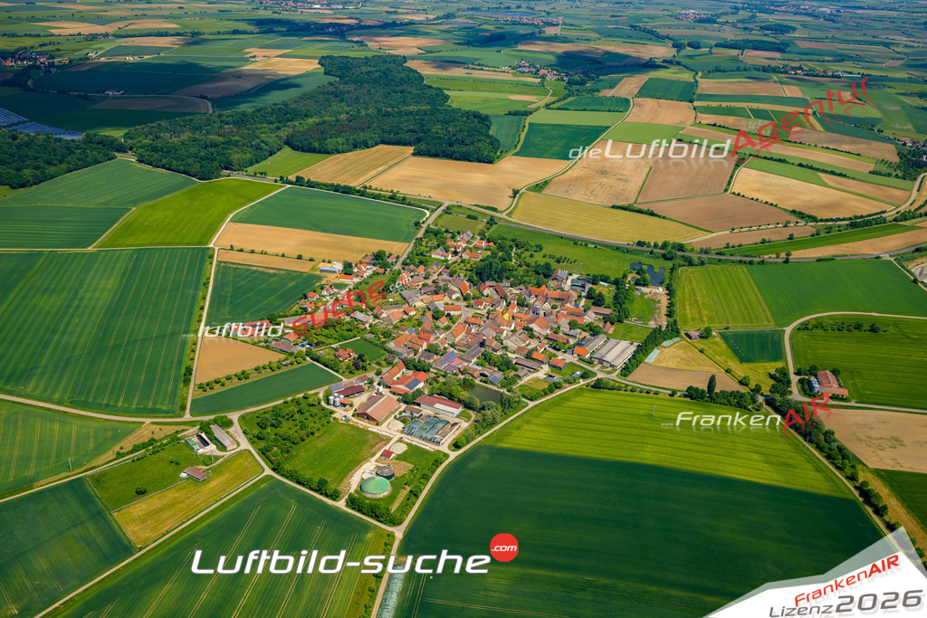 Aktuelles Luftbild von Mörlbach Gallmersgarten - Die Luftaufnahme wurde 2022 mittels UL-Flugzeug erstellt ( keine Drohne ) - hochauflösende Kamera-Systeme von  Canon -Beste Qualität - Für grossformatige Ausdrucke geeignet. Die Geschenkidee !