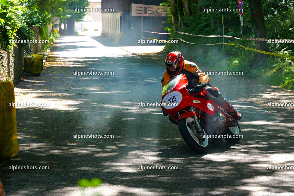P1026475 | Erleben Sie atemberaubende, hochqualitative Fotos Ihrer Fahrt entlang der malerischen Alpenstraßen. Besuchen Sie alpineshots.com, um professionelle Aufnahmen Ihrer unvergesslichen Reise zu finden und zu kaufen - Realisiert mit Pictrs.com